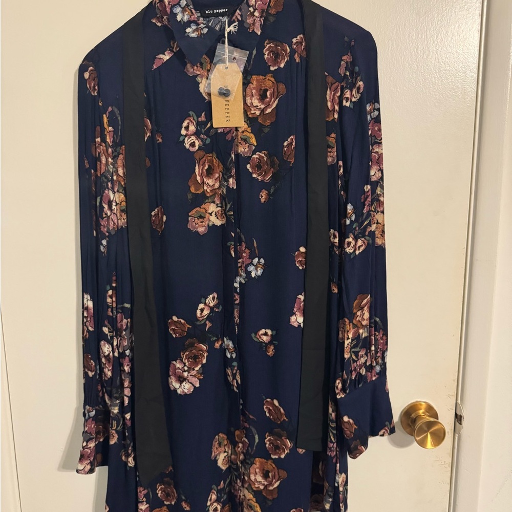 Navy Floral Long Sleeve Blouse - Picture 10 of 12